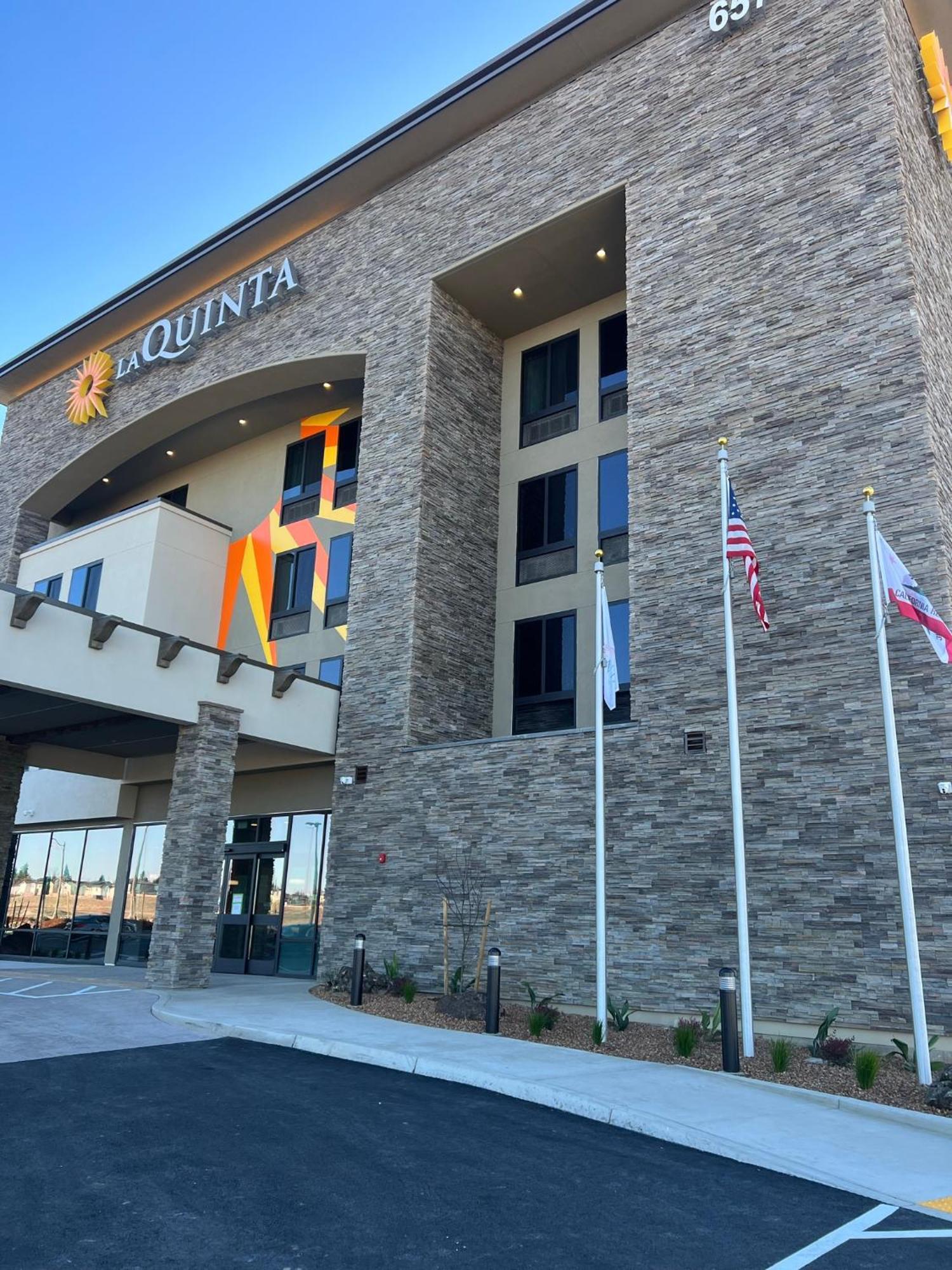 La Quinta Inn And Suites By Wyndham Lincoln Exterior foto
