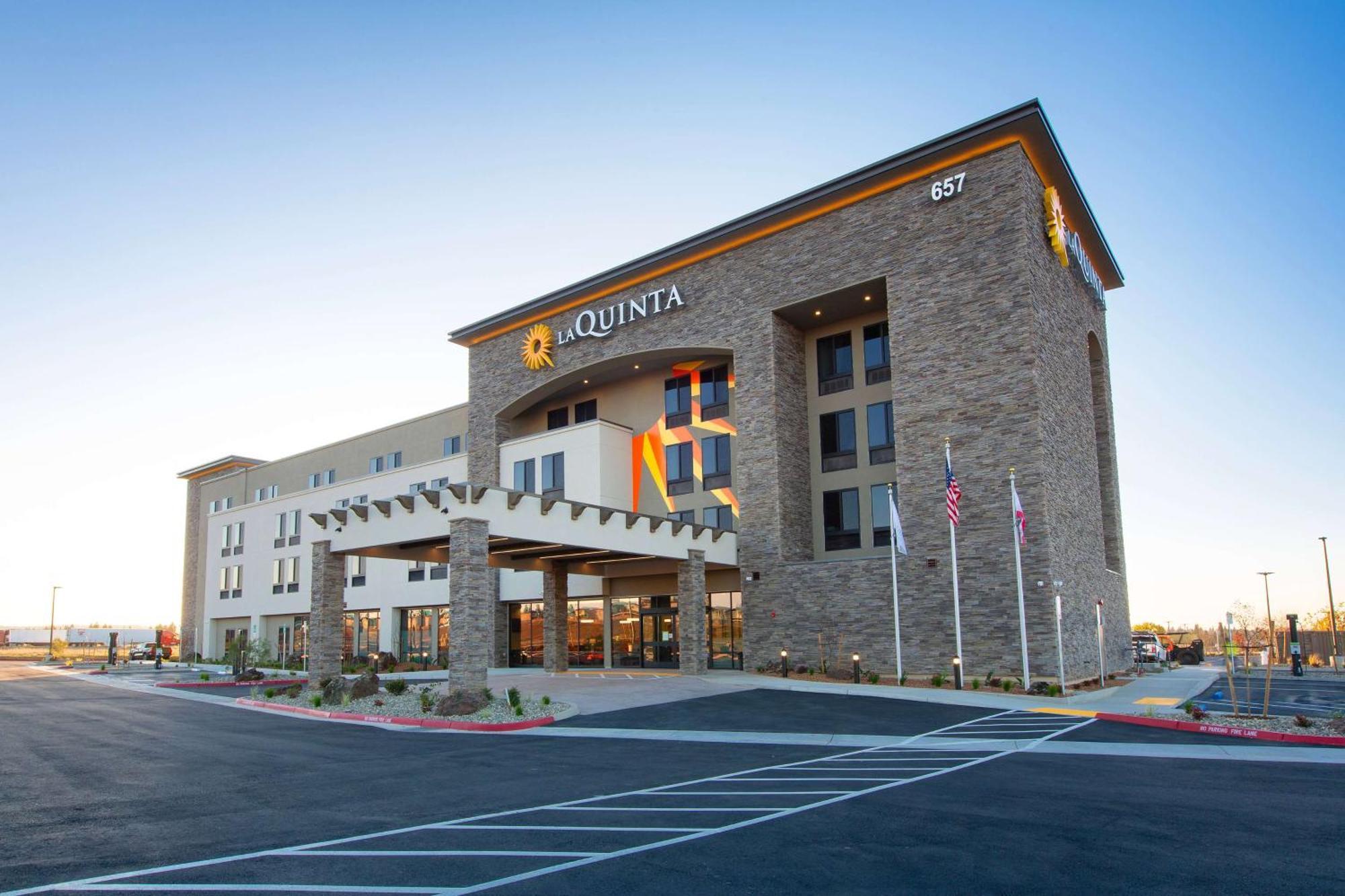 La Quinta Inn And Suites By Wyndham Lincoln Exterior foto
